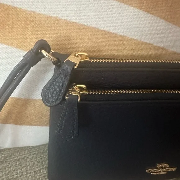 Coach Midnight Pebbled Leather Double-Zip Wristlet | Gold Hardware NWT $198 MSRP - Picture 14 of 16